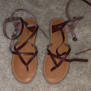 NEVER WORN✨ American Eagle sandals w/ankle strap🌸